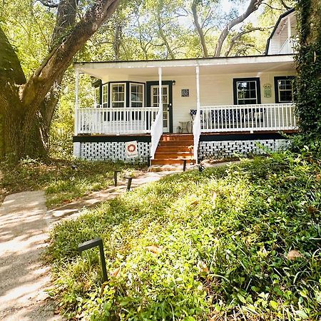 לורל Cici'S Guest House מראה חיצוני תמונה